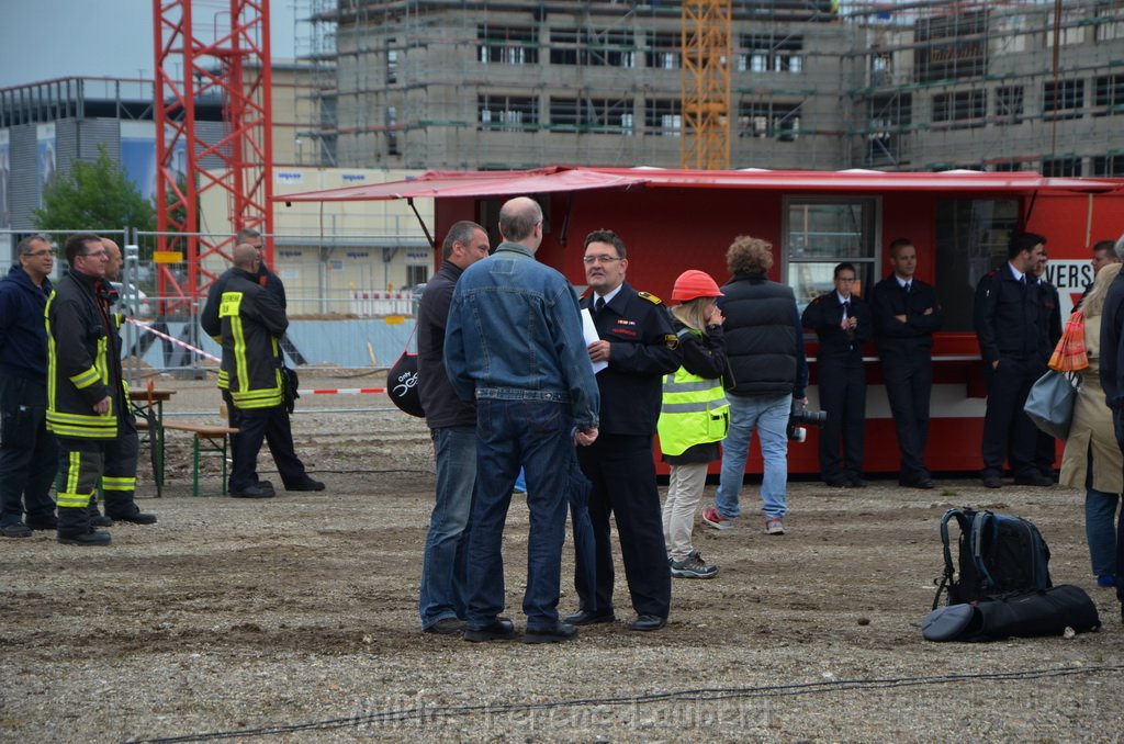 Erster Spatenstich Neues Feuerwehrzentrum Koeln Kalk Gummersbacherstr P060.JPG - Miklos Laubert